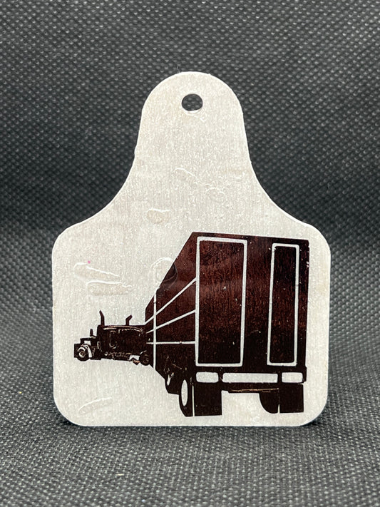 1040 Cowskull Cattle Truck Keychain